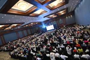 photo 5469903149859991751 y